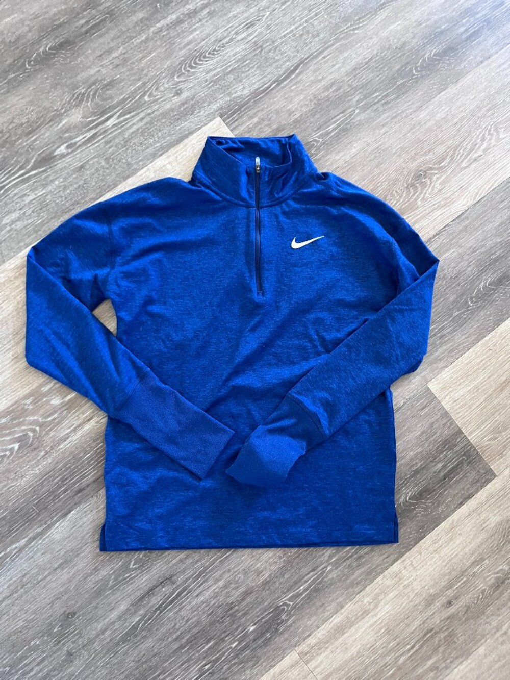 Nike Long-Sleeve Element Top